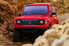 Lade das Bild in den Galerie-Viewer, Carisma MSA-1E 2.0 Mitsubishi Pajero XL-W 1/24 Scale 4WD Crawler - RTR CIS85668
