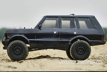Lade das Bild in den Galerie-Viewer, Carisma SCA-1E 2.1 1981 Range Rover 1/10 Scale 4WD Crawler - RTR CIS83668
