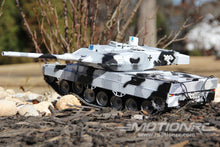 Lade das Bild in den Galerie-Viewer, Heng Long German Leopard 2A6 Winter Camo Professional Edition 1/16 Scale Battle Tank - RTR HLG3889-004
