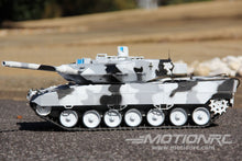 Lade das Bild in den Galerie-Viewer, Heng Long German Leopard 2A6 Winter Camo Upgrade Edition 1/16 Scale Battle Tank - RTR HLG3889-003
