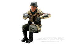 Lade das Bild in den Galerie-Viewer, Torro 1/16 Scale Figure Schwimmwagen Driver Paratrooper Winter TORFG-10019
