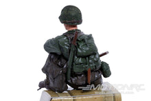 Load image into Gallery viewer, Torro 1/16 Scale Figure U.S. Private 1st Class Infantry Sitting TOR222285125
