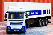 Lade das Bild in den Galerie-Viewer, Turbo Racing White 1/76 Scale Semi Truck with Trailer - RTR TBRC50W
