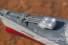 Lade das Bild in den Galerie-Viewer, Bancroft 1/250 scale US Battleship Missouri 570mm (22.4&quot;) RTR BNC1055-001
