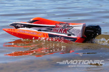 Lade das Bild in den Galerie-Viewer, Bancroft Mad Shark V2 Brushless 368mm (14.5&quot;) F1 Tunnel Hull - RTR BNC1032-001
