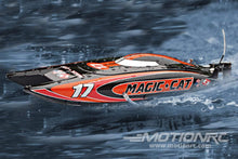 Lade das Bild in den Galerie-Viewer, Bancroft Magic Cat V5 Micro 220mm (8.7&quot;) Racing Boat  - RTR BNC1029-001
