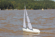 Load image into Gallery viewer, Bancroft Sportsail 550mm (22&quot;) Sailboat - RTR BNC1014-002
