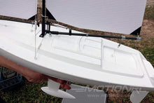 Load image into Gallery viewer, Bancroft Sportsail 550mm (22&quot;) Sailboat - RTR

