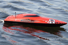 Lade das Bild in den Galerie-Viewer, Bancroft Swordfish Deep V Red 675mm (26.5&quot;) Racing Boat - RTR
