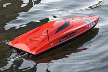 Lade das Bild in den Galerie-Viewer, Bancroft Swordfish Deep V Red 675mm (26.5&quot;) Racing Boat - RTR
