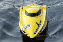 Lade das Bild in den Galerie-Viewer, Bancroft Swordfish Deep V Yellow 675mm (26.5&quot;) Racing Boat - RTR
