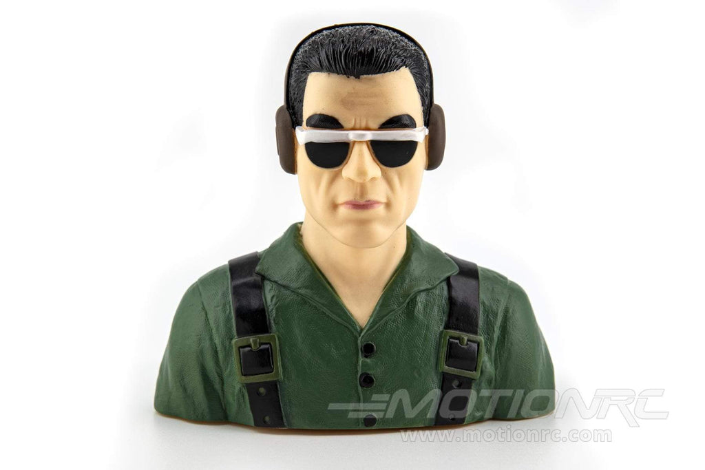 BenchCraft 115mm (4.5") Civil Pilot Figure - Green BCT5032-002