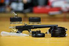 Lade das Bild in den Galerie-Viewer, Benchcraft Single Action, Siphon Fed Airbrush 22cc
