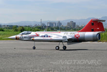 Lade das Bild in den Galerie-Viewer, Freewing F-104 Starfighter Silver 70mm EDF Jet - PNP FN20132P
