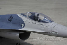 Lade das Bild in den Galerie-Viewer, Freewing F-16 Falcon 70mm EDF Thrust Vectoring Jet - PNP FJ20221P
