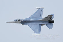 Lade das Bild in den Galerie-Viewer, Freewing F-16 Falcon 70mm EDF Thrust Vectoring Jet - PNP FJ20221P
