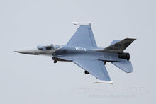 Lade das Bild in den Galerie-Viewer, Freewing F-16 Falcon 70mm EDF Thrust Vectoring Jet - PNP FJ20221P

