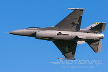 Lade das Bild in den Galerie-Viewer, Freewing F-16 V2 4S-Standard 70mm EDF Jet - PNP FJ21113P
