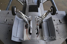 Lade das Bild in den Galerie-Viewer, Freewing F-16C Super Scale High Performance 90mm EDF Jet - PNP FJ30613P
