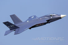 Lade das Bild in den Galerie-Viewer, Freewing F-35 Lightning II V2 70mm EDF Thrust Vectoring Jet - PNP FJ20111P
