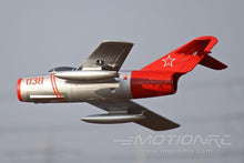 Lade das Bild in den Galerie-Viewer, Freewing Mig-15 Silver 64mm EDF Jet - PNP FJ10221P
