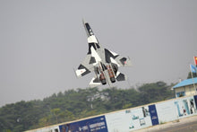 Lade das Bild in den Galerie-Viewer, Freewing SU-35 Gray Camo Twin High Performance 70mm EDF Thrust Vectoring Jet - PNP FJ30313P
