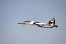 Lade das Bild in den Galerie-Viewer, Freewing SU-35 Gray Camo Twin High Performance 70mm EDF Thrust Vectoring Jet - PNP FJ30313P
