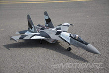 Lade das Bild in den Galerie-Viewer, Freewing SU-35 Gray Camo Twin High Performance 70mm EDF Thrust Vectoring Jet - PNP FJ30313P
