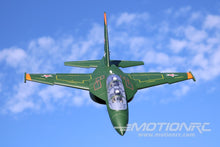 Lade das Bild in den Galerie-Viewer, Freewing Yak-130 Green 70mm EDF Jet - ARF PLUS FJ20921AP
