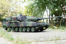 Lade das Bild in den Galerie-Viewer, Heng Long German Leopard 2A6 Professional Edition 1/16 Scale Battle Tank - RTR
