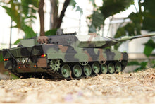 Lade das Bild in den Galerie-Viewer, Heng Long German Leopard 2A6 Professional Edition 1/16 Scale Battle Tank - RTR
