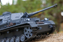 Lade das Bild in den Galerie-Viewer, Heng Long German Panzer IV (F2 Type) Professional Edition 1/16 Scale Medium Tank - RTR
