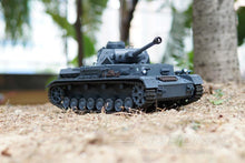 Lade das Bild in den Galerie-Viewer, Heng Long German Panzer IV (F2 Type) Professional Edition 1/16 Scale Medium Tank - RTR
