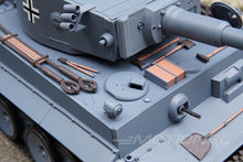 Lade das Bild in den Galerie-Viewer, Heng Long German Tiger 1 Upgrade Edition 1/16 Scale Heavy Tank - RTR
