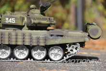 Lade das Bild in den Galerie-Viewer, Heng Long Russian T-72 Professional Edition 1/16 Scale Battle Tank - RTR HLG3939-002
