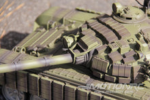 Lade das Bild in den Galerie-Viewer, Heng Long Russian T-72 Professional Edition 1/16 Scale Battle Tank - RTR HLG3939-002
