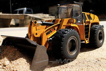 Load image into Gallery viewer, Huina C972M Die-Cast 1/14 Scale Wheel Loader - RTR
