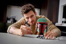 Lade das Bild in den Galerie-Viewer, LEGO Star Wars Boba Fett Helmet 75277
