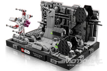 Lade das Bild in den Galerie-Viewer, LEGO Star Wars Death Star Trench Run Diorama 75329
