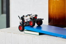 Lade das Bild in den Galerie-Viewer, LEGO Technic Monster Jam Monster Mutt Dalmatian 42150
