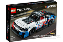 Lade das Bild in den Galerie-Viewer, LEGO Technic NASCAR® Next Gen Chevrolet Camaro ZL1 42153

