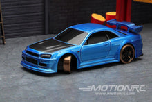 Lade das Bild in den Galerie-Viewer, Turbo Racing Drift Car Blue 1/76 Scale 2WD with Gyro - RTR TBRC64B
